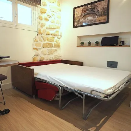 Louvre Parisian Duplex باريس