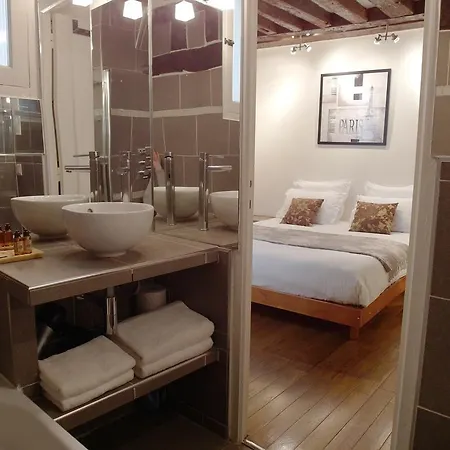 Apartment Louvre Parisian Chicsuites Paris