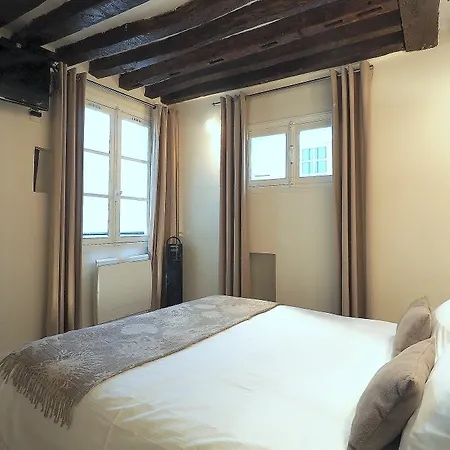 Apartment Louvre Parisian Chicsuites Paris