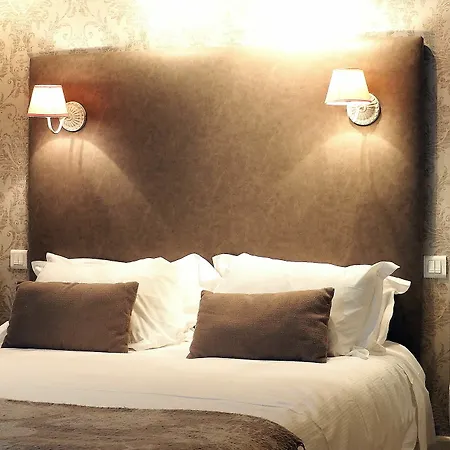 Apartment Louvre Parisian Chicsuites