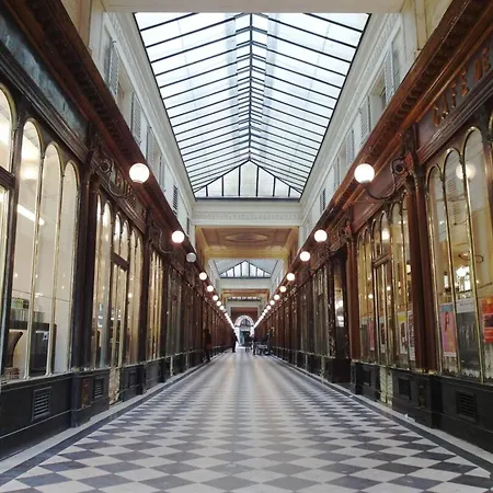 Louvre Parisian Duplex Lejlighed