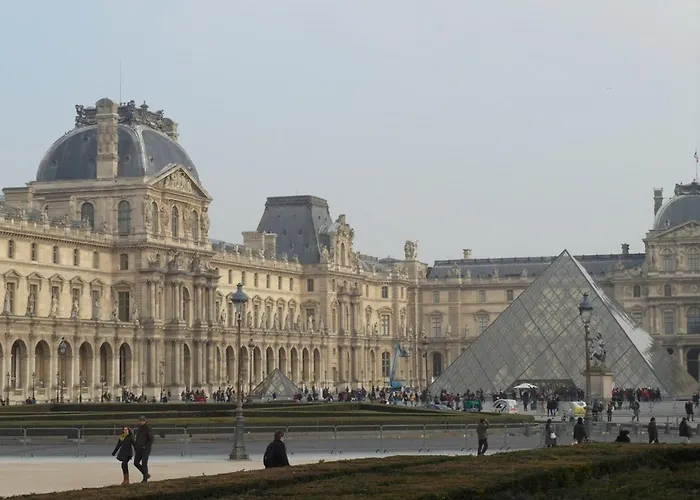 Louvre Parisian Duplex Apartment